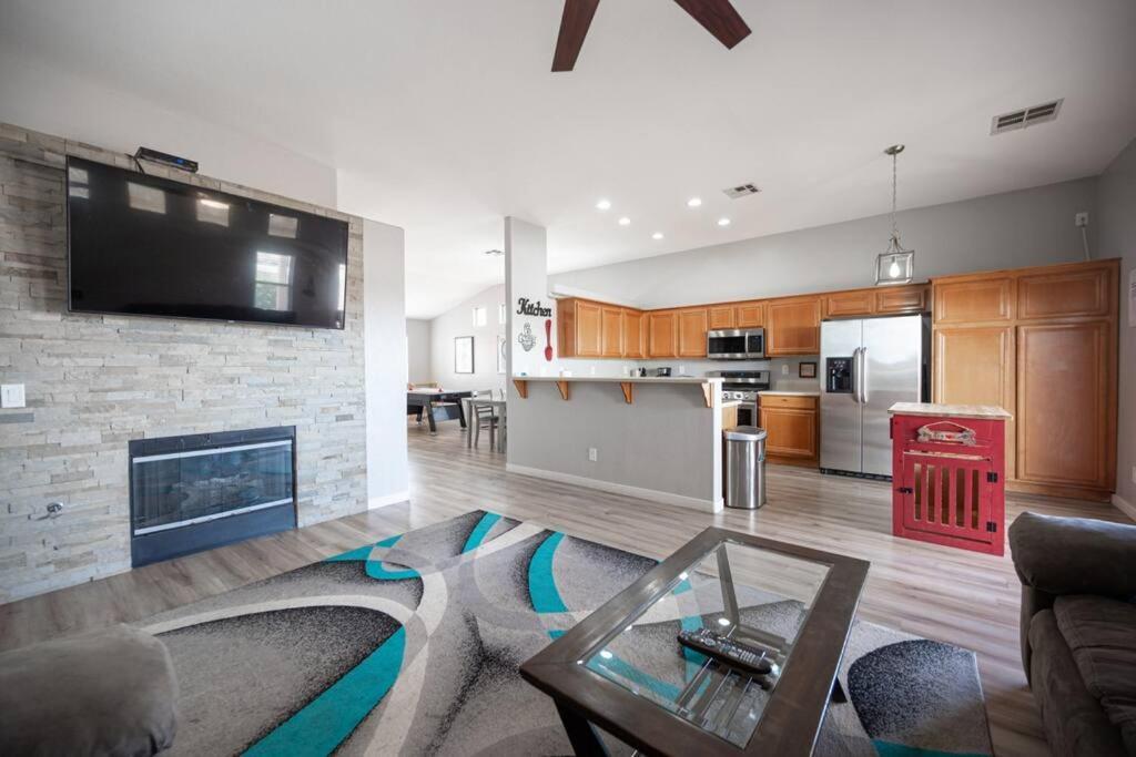 Gorgeous Las Vegas Home With Rv Parking Exterior photo